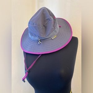 SUNDAY AFTERNOONS - outback storm hat